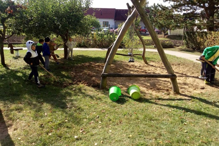 Družina, říjen 2023- bereme to do vlastních rukou