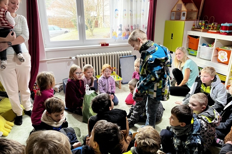 Jak děti ZŠ navštívili Klubíčko Lovčice