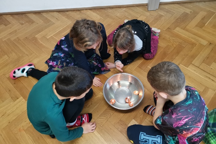 Poslední školní dny v roce 2024