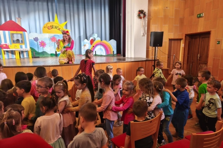 Veseluška a kamarádi