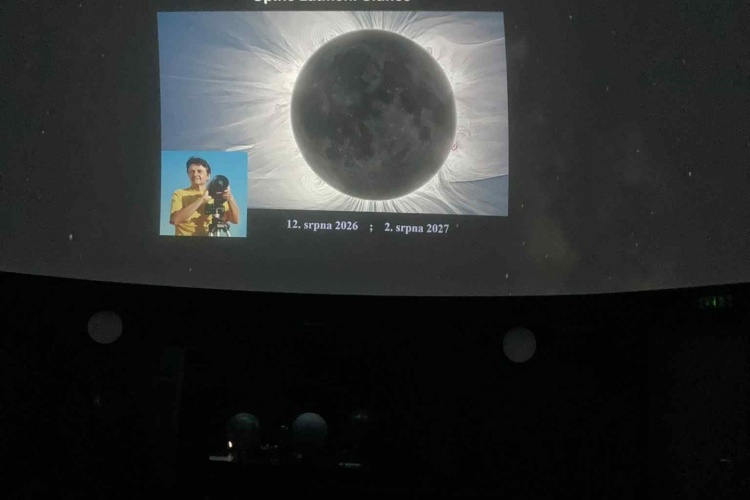 Exkurze na hvězdárnu